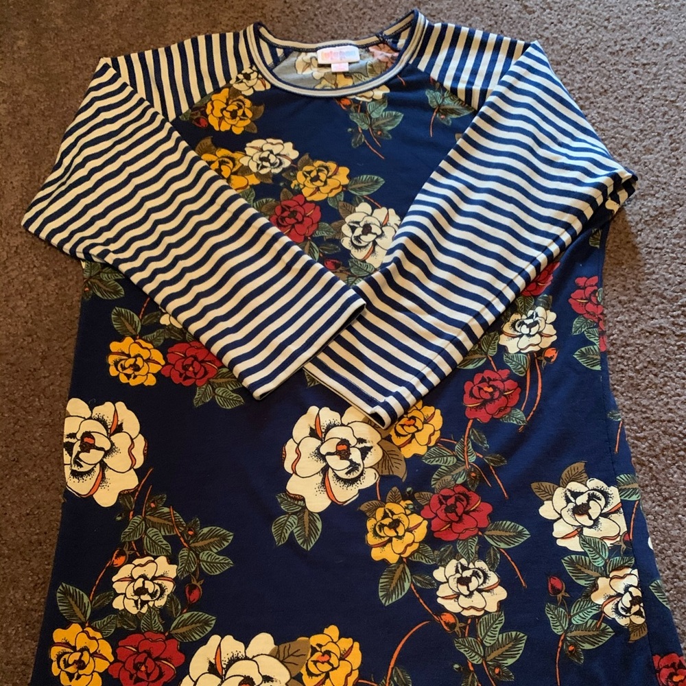 New no tag size small LuLaRoe Randy floral/navy